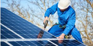 Installation Maintenance Panneaux Solaires Photovoltaïques à Gumiane